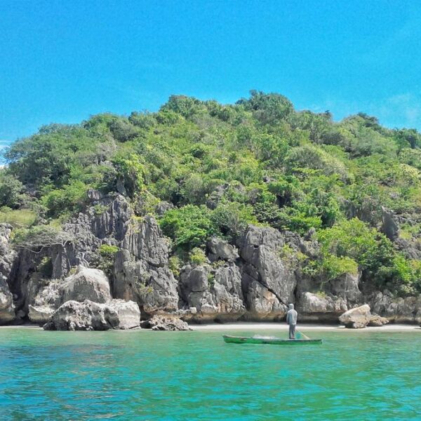 #explorebima Photo today by  taken at Bajo Pulo Beach Sape
#exploreindonesia...