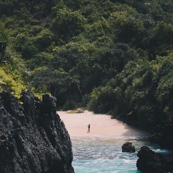 #explorejogja photo today by  taken at Pantai Sedahan, Gunungkidul....