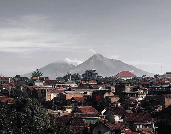 #explorejogja photo today by  taken at Jembatan Kali Code....