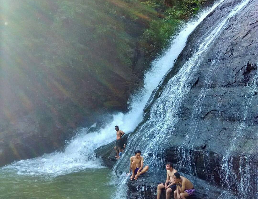 #exploresukabumi photo by  taken at Curug Cikanteh, #CiletuhPalabuhanratuGeopark...