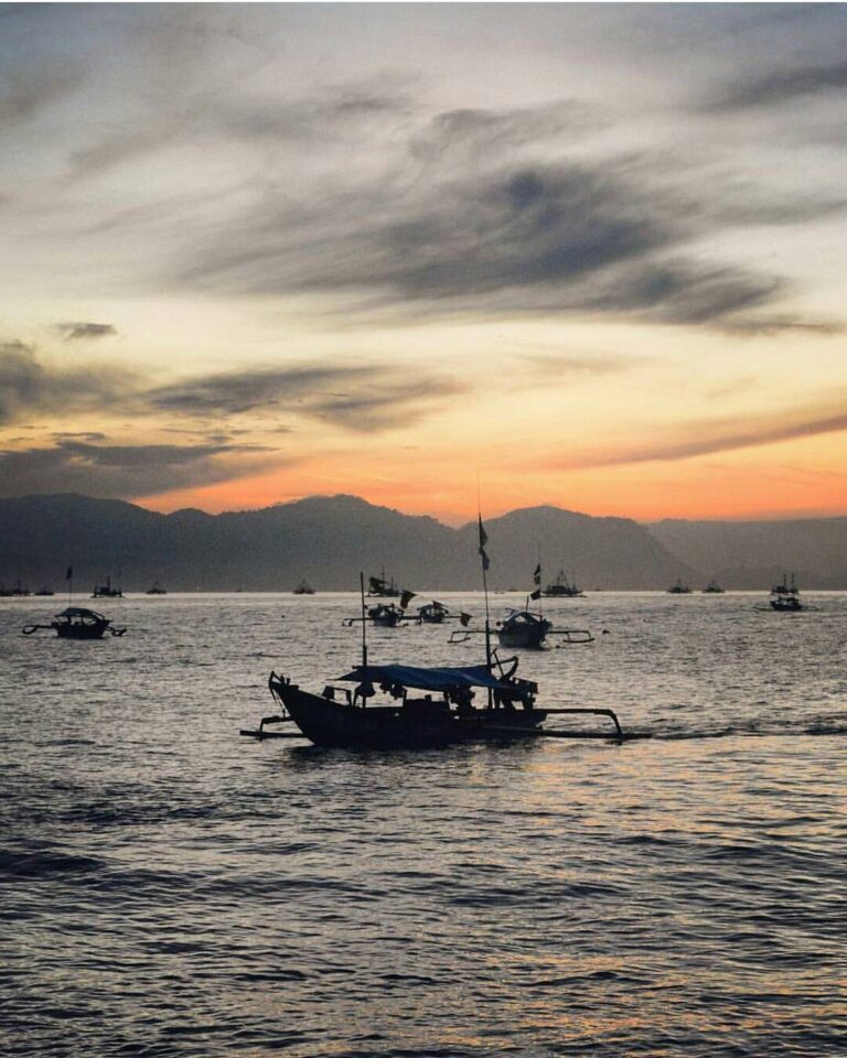 #exploresukabumi photo by  taken at Pantai Wisata Cibangban, #Cisolok...