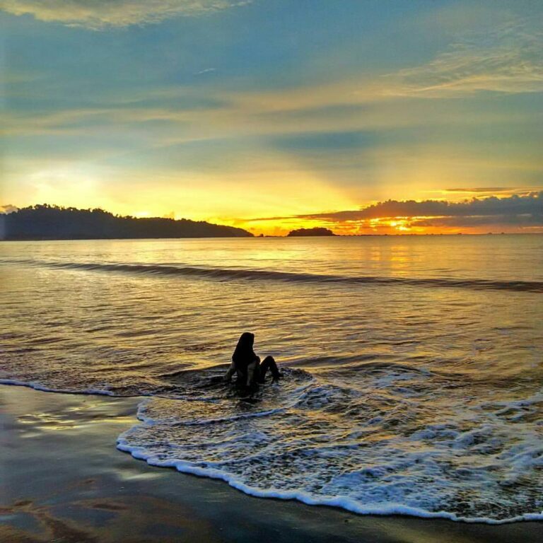 #exploresukabumi photo by  taken at Pantai Palangpang, #Ciemas, #CiletuhPalabuha...