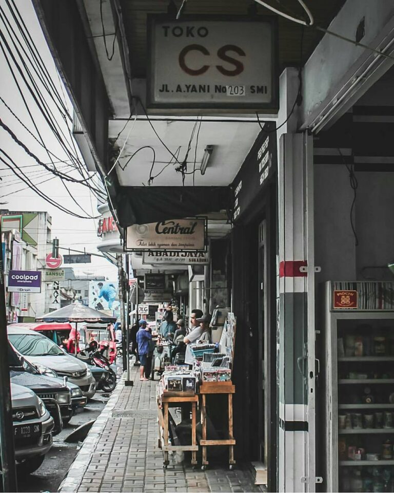 #exploresukabumi photo taken by  at Jl. Jend. Ahmad Yani, Kota Sukabumi...