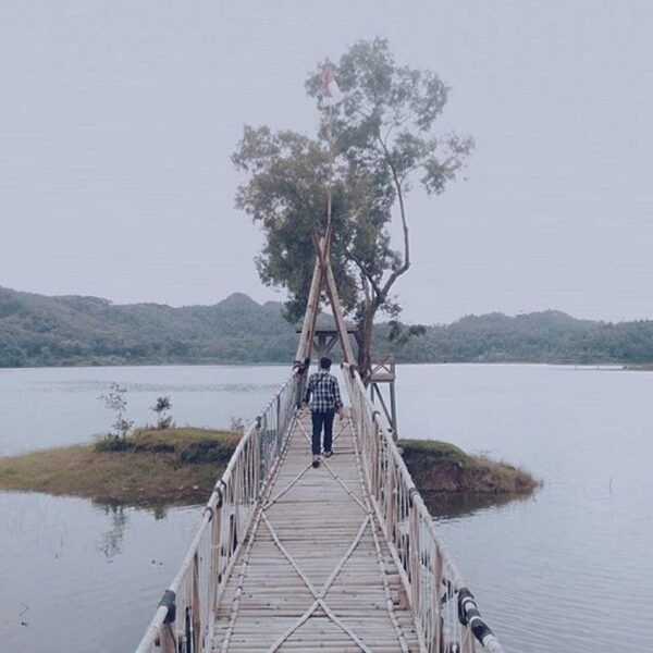 #explorejogja photo today by  taken at Waduk Sermo, Kulon Progo....