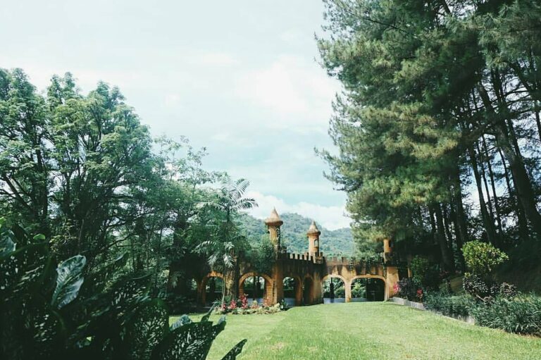 #exploresukabumi photo taken by  at Bukit Baros Cempaka...