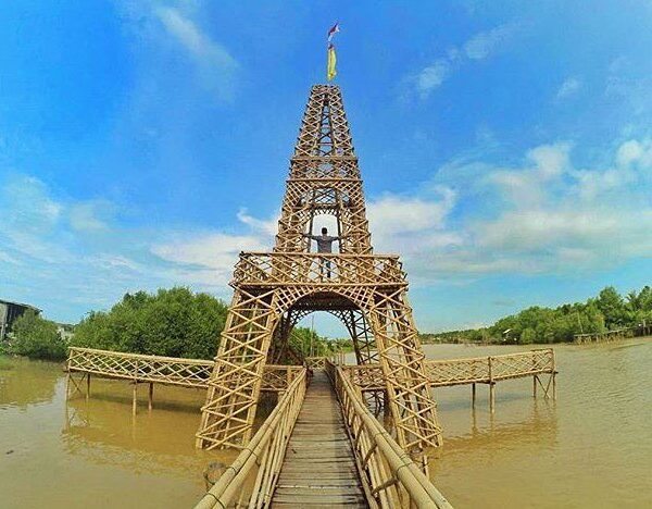 #explorejogja photo today by  taken at Hutan Mangrove, Kulon Progo....