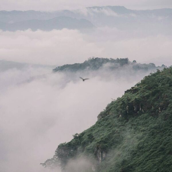 #exploresukabumi photo lensed by  at Bukit Karang Numpang, #GunungGuruh...
