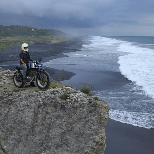 #exploresukabumi photo taken at Pantai Karang Bolong by  via ...
