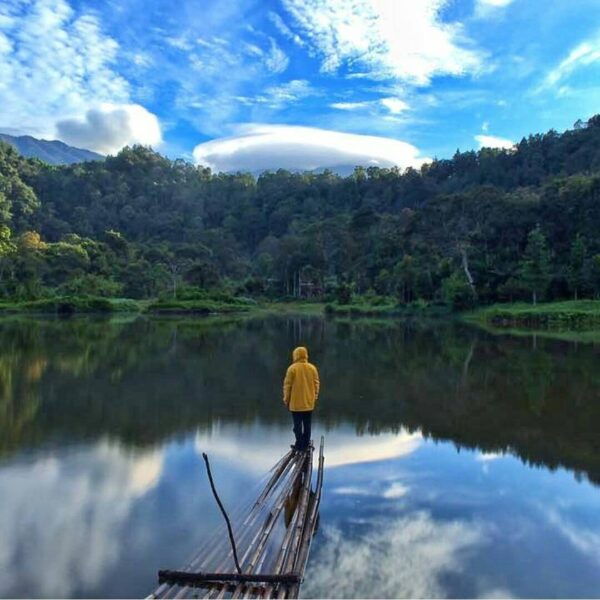 #exploresukabumi photo by  lensed at Situ Gunung, #Kadudampit...