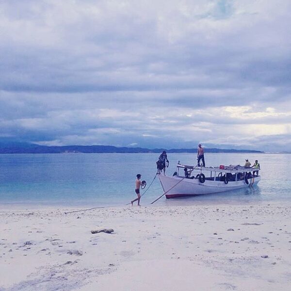 #explorebima Photo today by  taken at Kelapa Island Sape
#exploreindonesia...