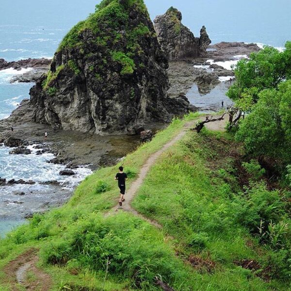 #explorejogja photo today by  taken at Pantai Watu Lumbung, Gunungkidul....