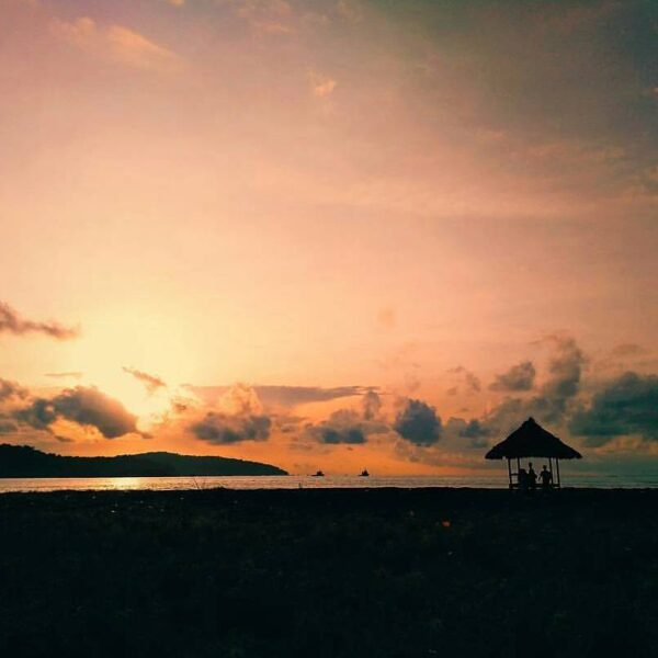 #exploresukabumi photo by  taken at Pantai Palangpang, #ciletuhpalabuhanratugeop...