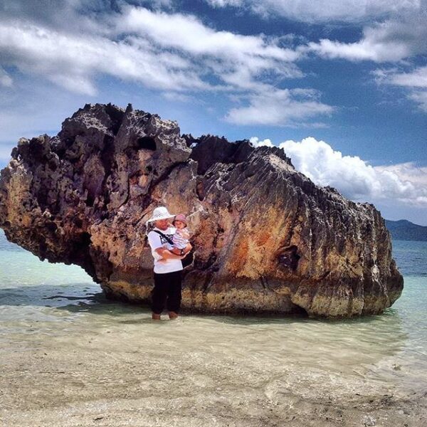 #explorebima Photo today by  taken at Bajo Pulo Beach Sape
#exploreindonesia ...