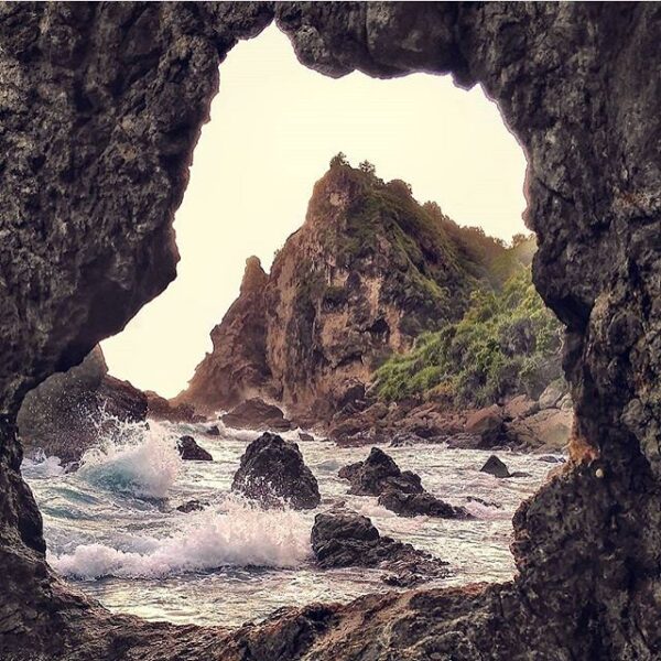 #explorejogja photo today by  taken at Pantai Watu Lumbung, Gunungkidul....