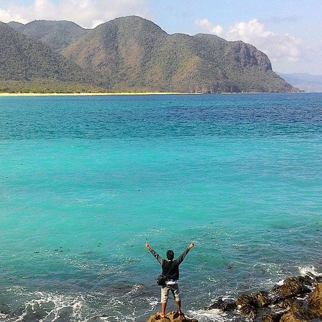 #explorebima Photo today by  taken at Wane Beach
#exploreindonesia ...