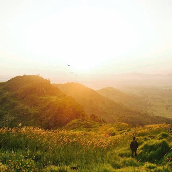 #exploresukabumi photo by  lensed at Bukit Karang Numpang, #GunungGuruh...