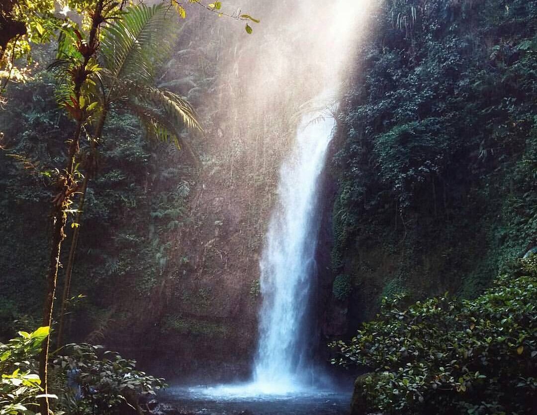 #exploresukabumi photo of Curug Sawer by  taken at #Kadudampit, Taman Nasional G...