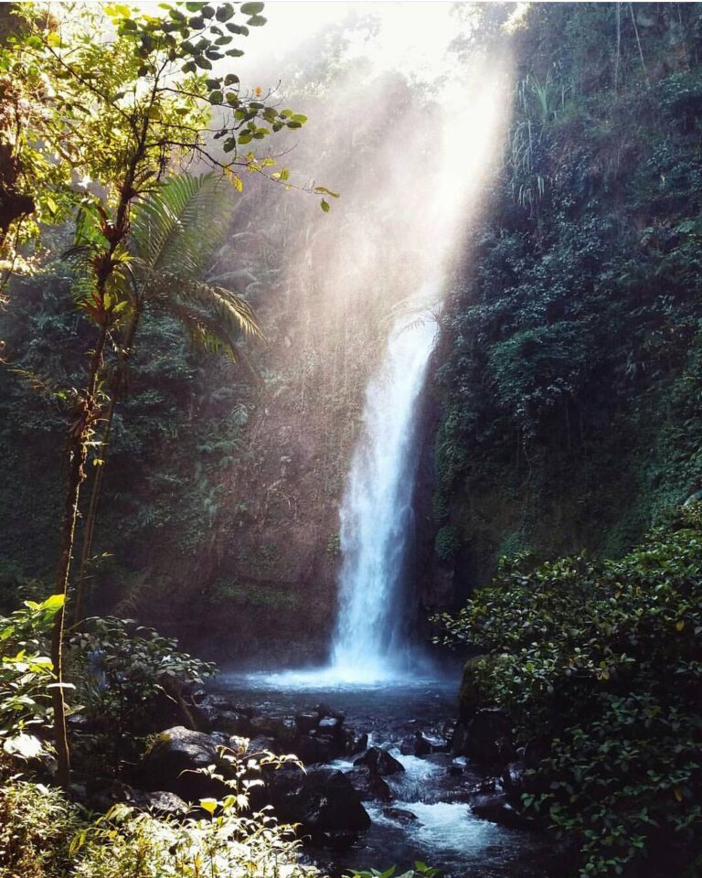 #exploresukabumi photo of Curug Sawer by  taken at #Kadudampit, Taman Nasional G...