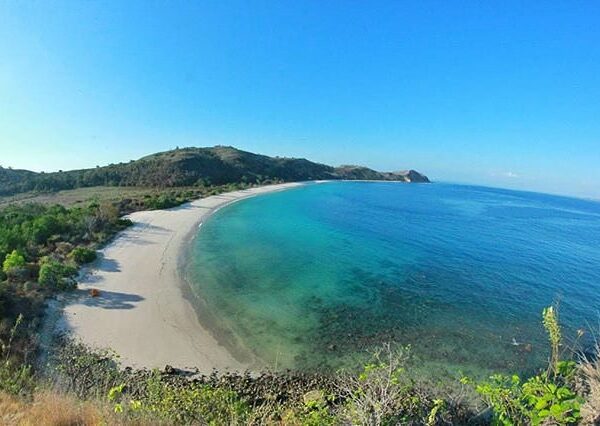 #explorebima Photo today by  taken at Lingi Beach Lambu Sape

#exploreindonesia
...