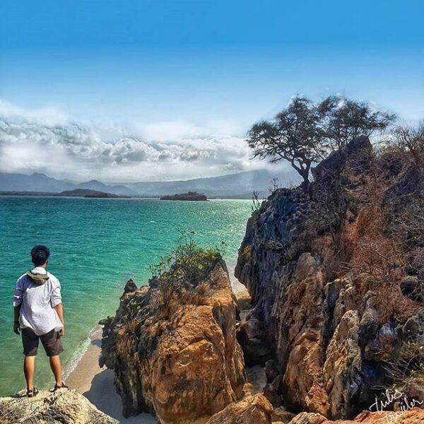 #explorebima Photo today by  taken at Bajo Pulo Sape

#exploreindonesia
#indones...