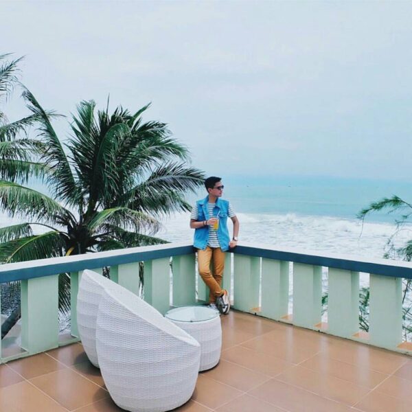 #exploresukabumi photo by  taken at Phopho Cafe & Resto, Cisolok, #Palabuhanratu...