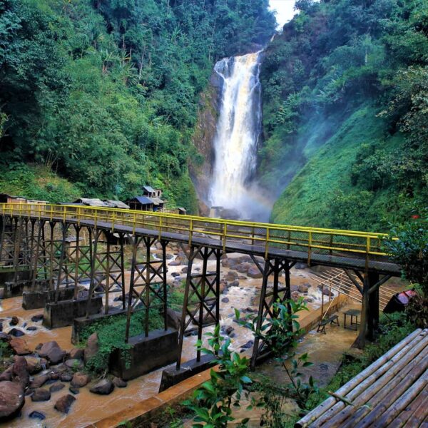 Air Terjun Bedegung namanya, kamu bakal jatuh cinta saat pertemuan pertama. Siap...