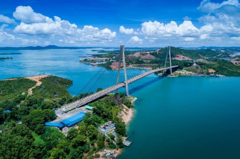 Bila Surabaya punya Jembatan Suramadu, maka Batam punya Jembatan Barelang yang b...