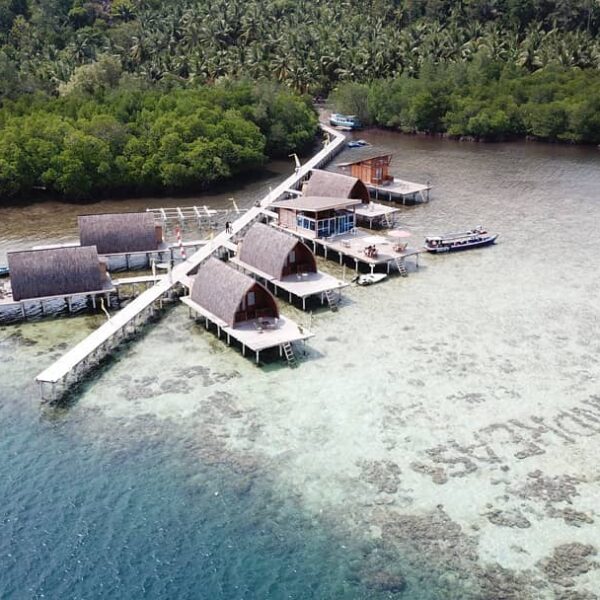 Bumi Pahawang di Lampung ternyata memiliki fasilitas tempat menginap pinggir pan...