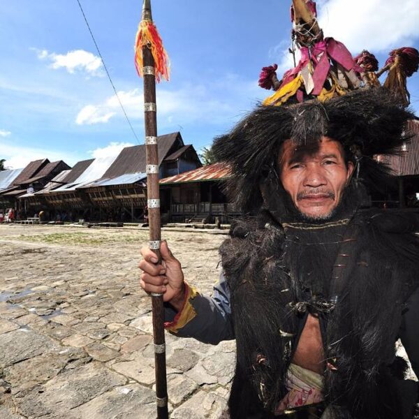 Desa ini konon telah dibangun sejak 300 tahun yang lalu. Memiliki daya tarik sep...