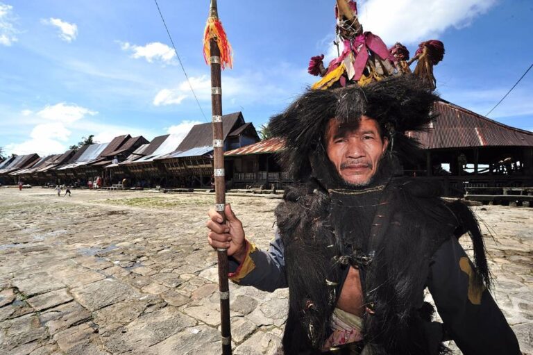 Desa ini konon telah dibangun sejak 300 tahun yang lalu. Memiliki daya tarik sep...