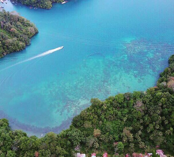 Festival Pesona Selat Lembeh 2017 kembali digelar pada 6-10 Oktober 2017
.
Ragam...