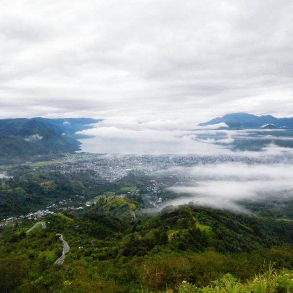 Hai para sahabat Wisata, inilah keindahan pemandangan dari puncak Pantan Terong,...