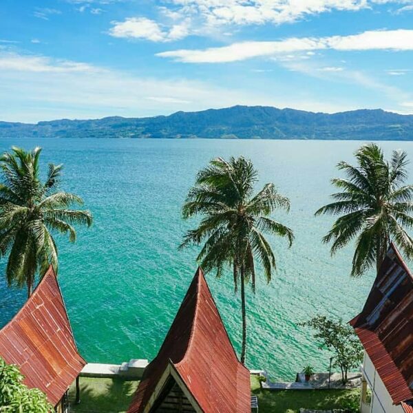 Halo, Sobat Pesona! Ada yang pernah berwisata ke Pulau Samosir? Pulau ini tentu ...