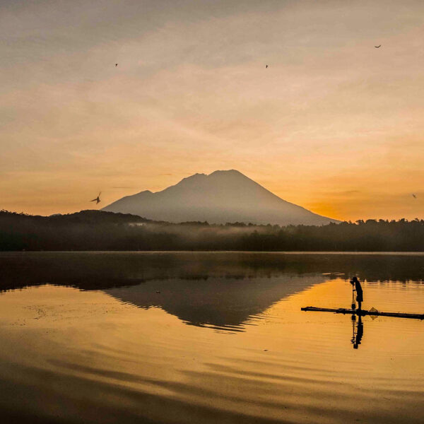 Jelajah Ranu (Ranu Klakah)
.
Ranu (danau) Klakah, yang terletak di kaki gunung L...