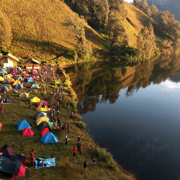Jelajah Ranu (Ranu Kumbolo)
.
Ranu (danau) Kumbolo, inilah puncak kerinduan dari...