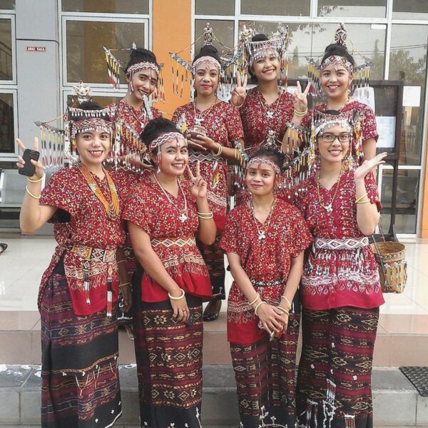 Selamat hari senin sahabat  gimana weekendnya kemaren menyenangkan ga? Nih mimin...