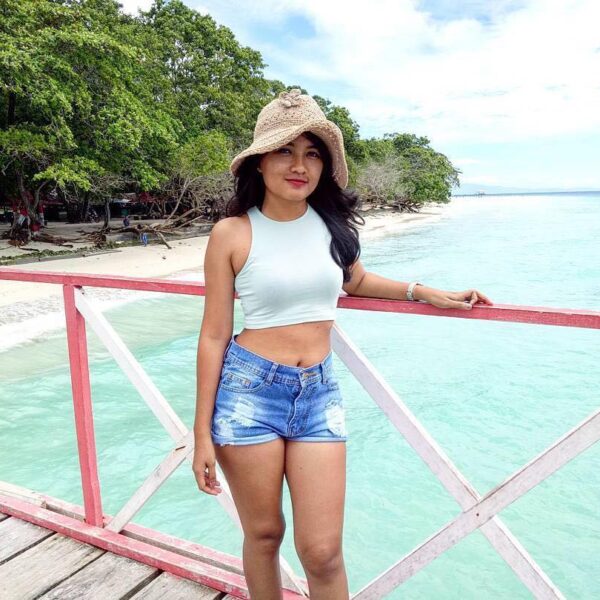 #exploreambon photo today by  at Pantai Liang, Ambon.
#exploreindonesia...