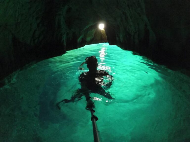 #exploreambon photo today by  taken at Gua Laut, Seram Utara, Maluku.
#explorein...