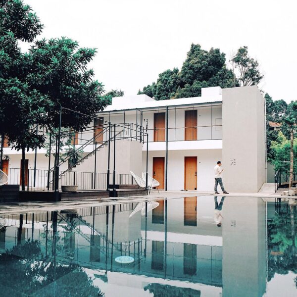 Anyone will definitely trade their free time to stay in this magnificent place e...