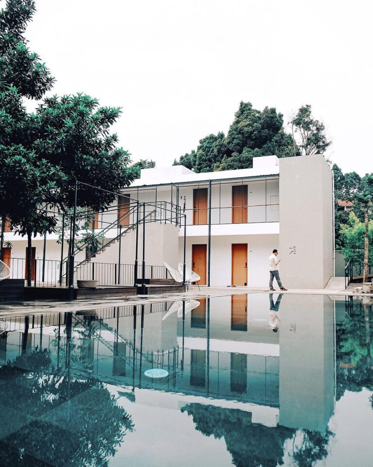 Anyone will definitely trade their free time to stay in this magnificent place e...