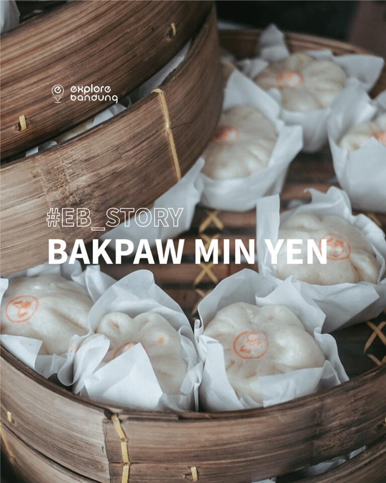 Bakpaw adalah kudapan tradisional khas Tionghoa yang sampai saat ini masih popul...