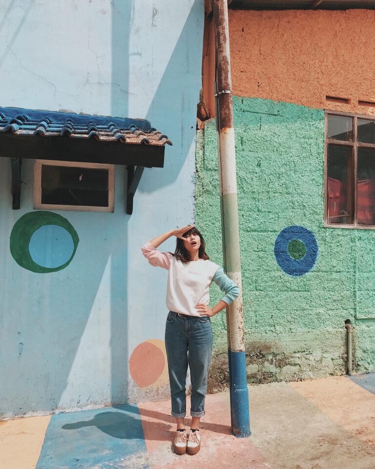 Color your life with the chaos of fun, a splash of curiosity and a sprinkle of j...