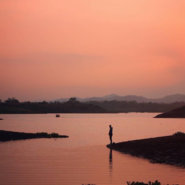 Day turns into dusk and new chapter of your life begin. -

Photo by  _. 
#explor...
