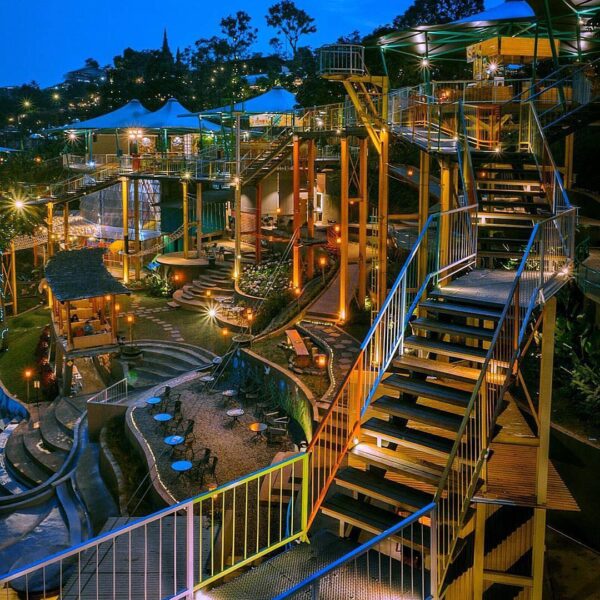 D’dieuland, a huge playground for your family and simply reminisce good childhoo...