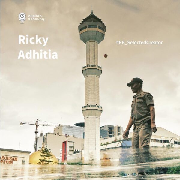 Di series #EB_SelectedCreator kali ini kami berbincang bersama Ricky Adhitia, se...