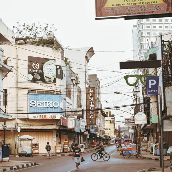 Discover the true face of a place by roaming through the corner of it and you mi...