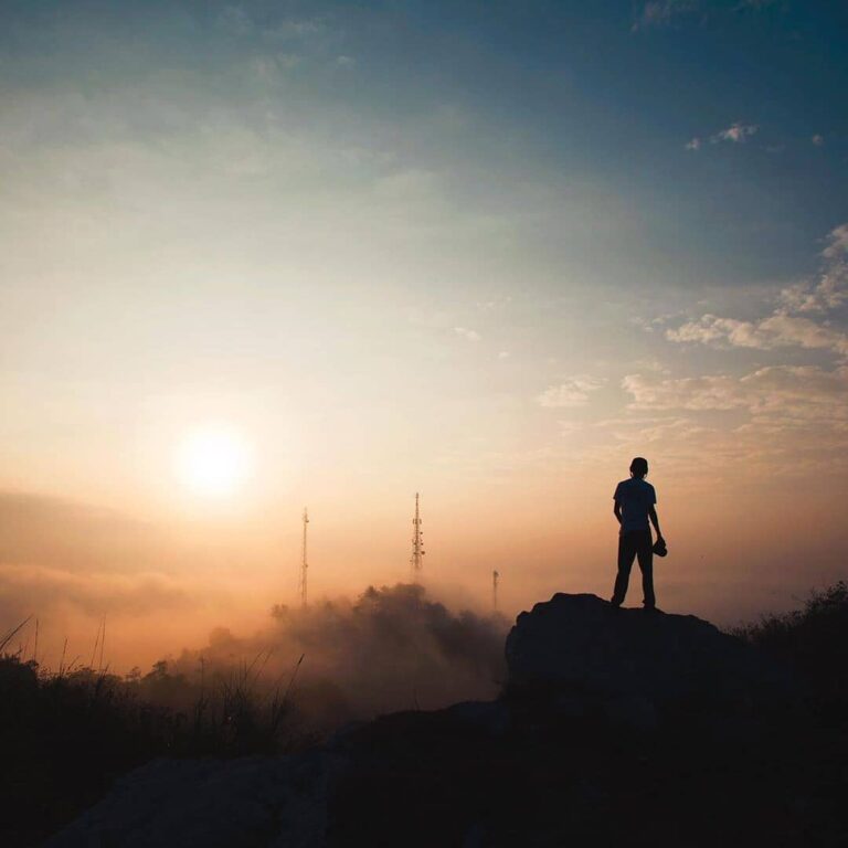 Good morning, early risers!
-
Tebing Gunung Hawu Padalarang taken by 
#exploreba...
