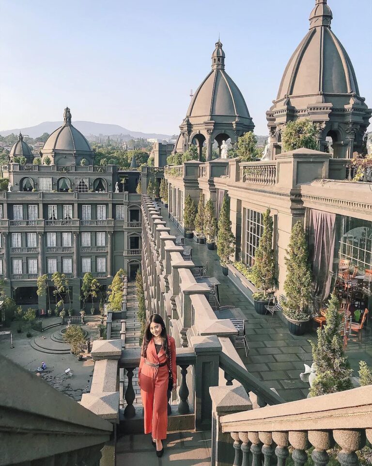 In the mood for fancycation. Anyone?
-
GH Universal Hotel by  #explorebandung...
