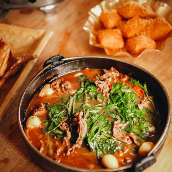 #eb_review
Here is our favorite resto with exceptional Indonesian cuisines: Raja...