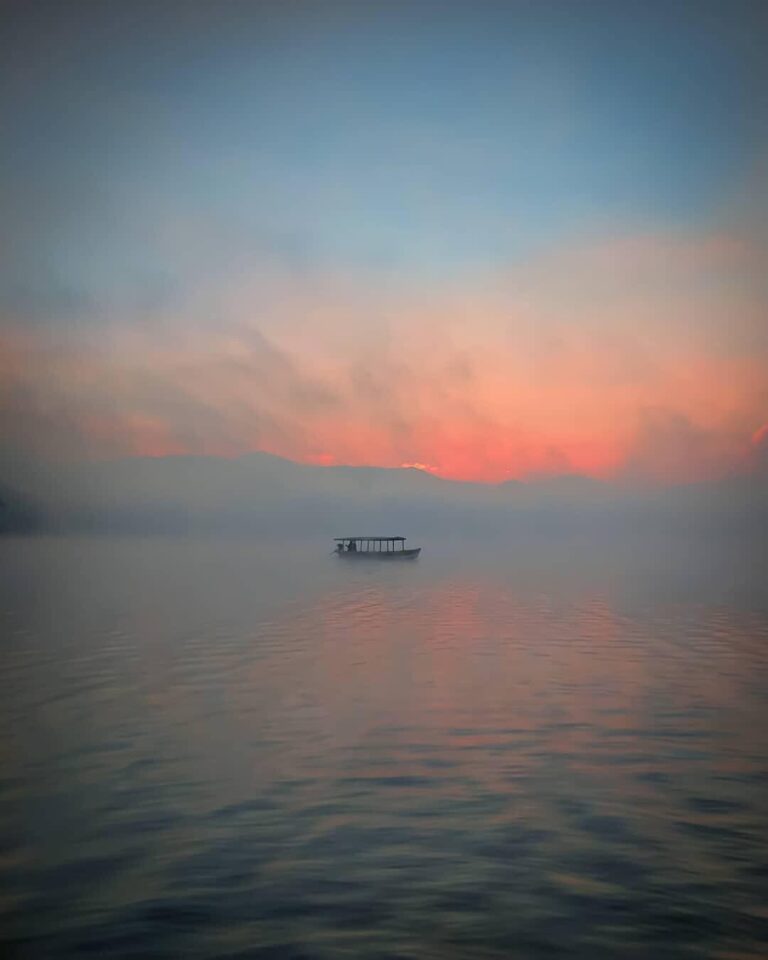 Simply enjoy life and the great pleasures that come with it. -

Beautifully capt...